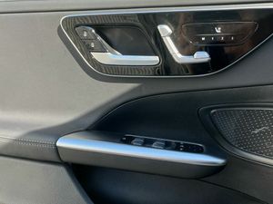 Mercedes Clase C 300 d e Berlina  - Foto 2