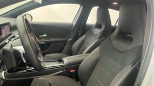 Mercedes Clase A 200 d Compacto  - Foto 2