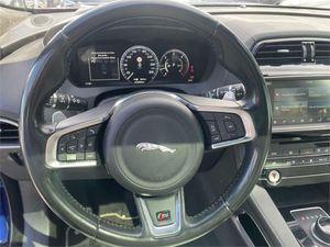 Jaguar F-Pace 3.0L TDV6 AWD Automático S  - Foto 2