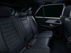Mercedes Clase GLE 300 d 4Matic AMG Line (EURO 6d-TEMP)  - Foto 2