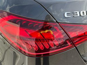 Mercedes Clase C 300 d e Berlina  - Foto 2
