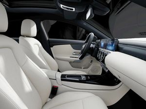 Mercedes CLA 200 Progressive Line (EURO 6d)  - Foto 2