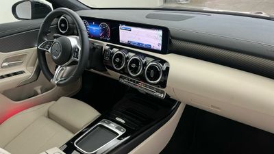 Mercedes CLA 200 Progressive Line (EURO 6d)
