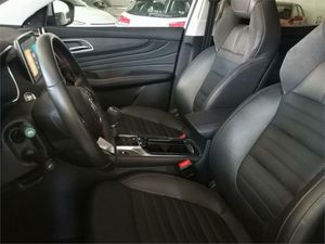 MG HS 1.5 Turbo GDI Luxury  - Foto 2
