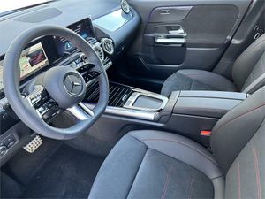 Mercedes GLA 220 D 4MATIC  - Foto 2