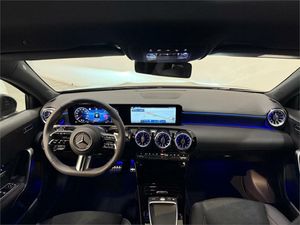 Mercedes Clase A 200 d  - Foto 2