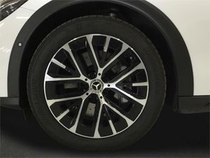 Mercedes Clase E 220 d 4MATIC All-Terrain Estate  - Foto 2