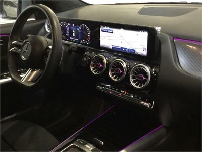 Mercedes GLA 250 e con tecnología híbrida EQ