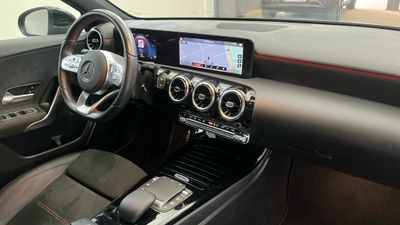 Mercedes Clase A 180 AMG Line (EURO 6d)