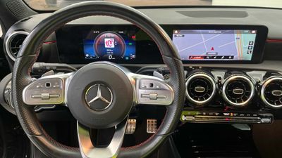 Mercedes Clase A 180 AMG Line (EURO 6d)