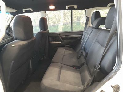 Mitsubishi Montero 3.2 DI-D Spirit Auto