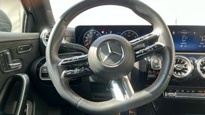 Mercedes Clase A 180 Sedán  - Foto 2