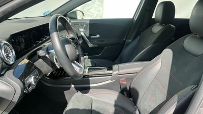 Mercedes Clase A 180 Sedán