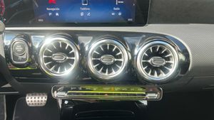 Mercedes Clase A 180 Sedán  - Foto 2
