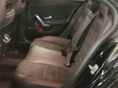 Mercedes CLA 200