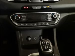 Hyundai i30 1.5 DPI Klass SLX  - Foto 2
