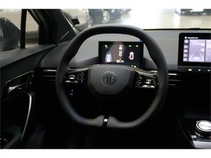 MG MG4 64kWh Luxury  - Foto 2