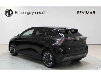 MG MG4 64kWh Luxury