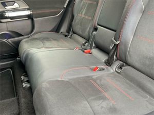 Mercedes Clase GLB 200 d 4MATIC  - Foto 2