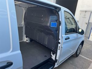 Mercedes Vito 110CDI 75kW furgón Base larga  - Foto 2