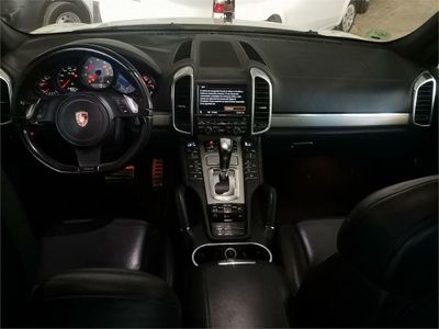 Porsche Cayenne S
