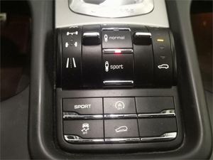 Porsche Cayenne S  - Foto 2