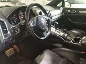 Porsche Cayenne S  - Foto 2