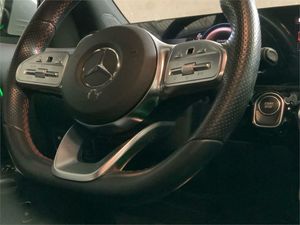 Mercedes EQA EQA 300 4MATIC  - Foto 2