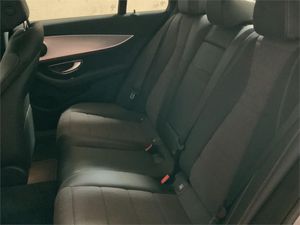 Mercedes Clase E 220 d  - Foto 2