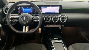 Mercedes Clase A 200 Berlina  - Foto 2