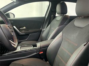 Mercedes Clase A 200 Berlina  - Foto 2