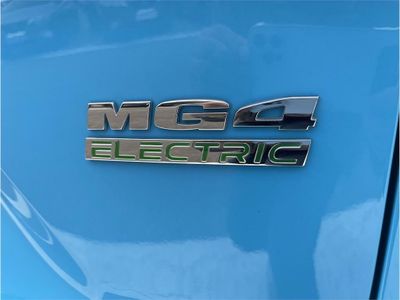 MG MG4 64kWh Luxury