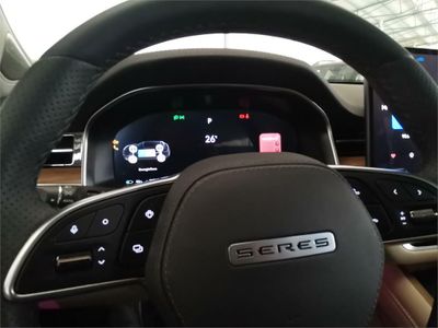 Seres 5 SERES 5 Standard (2WD)