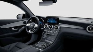 Mercedes GLC 300 d 4Matic AMG Line (EURO 6d)  - Foto 2