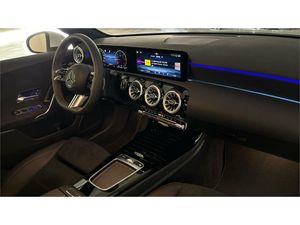 Mercedes Clase A 200 Berlina  - Foto 2