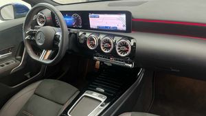 Mercedes Clase A 200 Berlina  - Foto 2