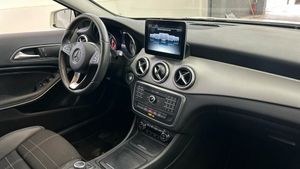 Mercedes GLA 200 d AMG Line  - Foto 2
