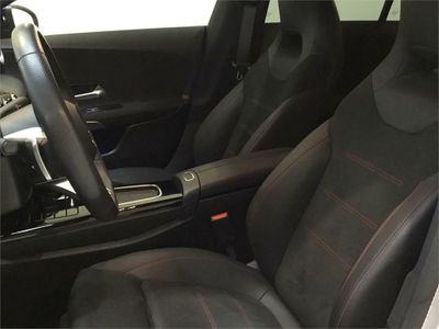 Mercedes CLA 200