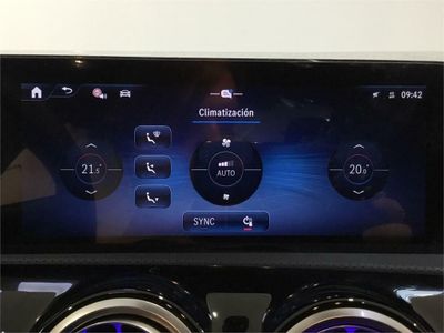 Mercedes CLA 200