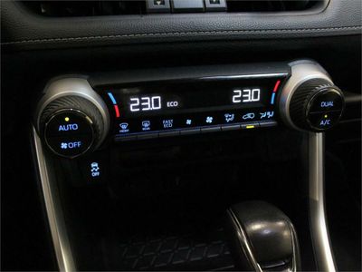 Toyota Rav4 2.5l 220H Advance