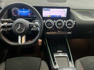 Mercedes GLA 200 d  - Foto 2