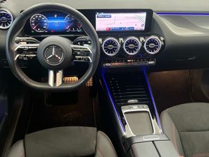 Mercedes GLA 200 d  - Foto 2