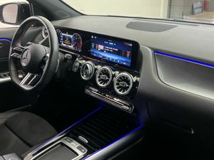 Mercedes GLA 200 d  - Foto 2