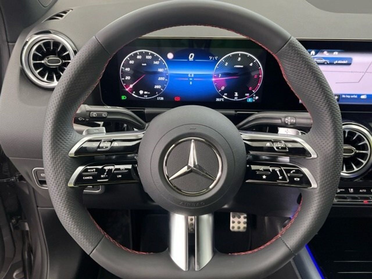 Mercedes GLA 200 d - Foto 2