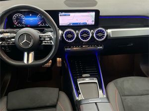 Mercedes Clase GLB 200 d 4MATIC  - Foto 2