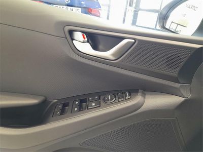 Hyundai IONIQ 1.6 GDI HEV Tecno DT