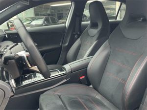 Mercedes Clase A 200 d Compacto  - Foto 2