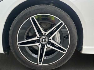 Mercedes Clase C 300 d e Berlina  - Foto 2