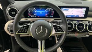 Mercedes CLA 200 Progressive Line (EURO 6d)  - Foto 2