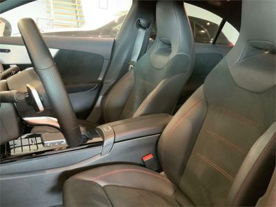 Mercedes CLA 200